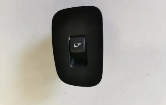 Volvo XC60 Electric window control switch 31433408