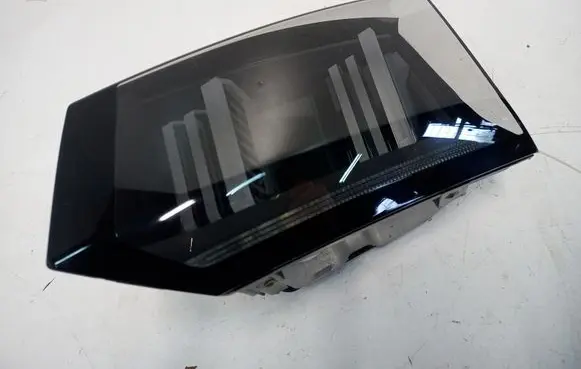 Peugeot 5008 II Tailgate rear/tail lights 9836231780