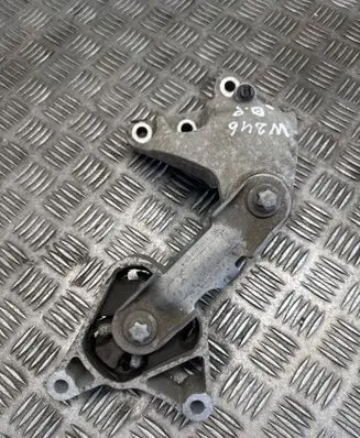 Mercedes-Benz B W246 W242 Engine mounting bracket A2462401109