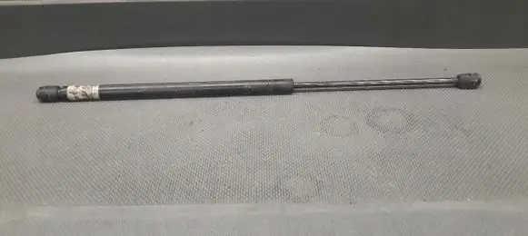 Opel Corsa B Tailgate strut 