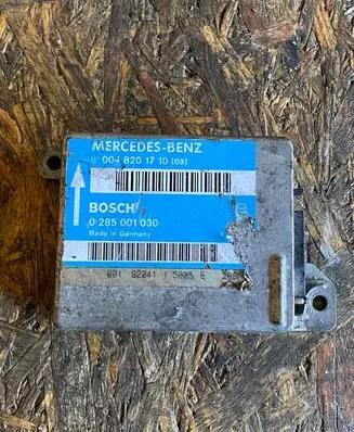 Mercedes-Benz E W124 Airbag control unit/module 0048201710 0285001030