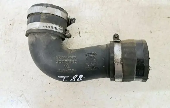 Volvo S60 Intercooler hose/pipe 30751920