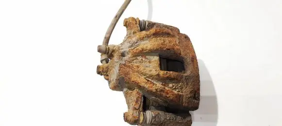 Toyota Corolla Verso AR10 Front brake caliper