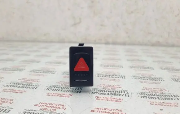 Volkswagen PASSAT B5 Hazard light switch 3B0953235D
