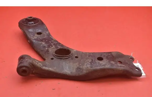 Toyota Avensis Verso Front control arm 