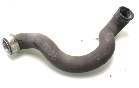 Mercedes-Benz C W204 Engine coolant pipe/hose A2045013082