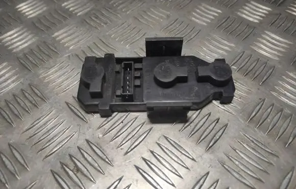 Audi A6 S6 C5 4B Tail light bulb cover holder BL3158B