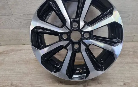 Mitsubishi Colt R15 alloy rim 