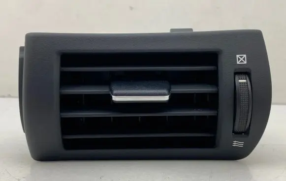 Rear air vent grill