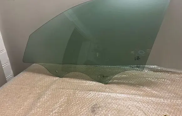 Audi A1 Front door window glass four-door 82G845201 43R010841