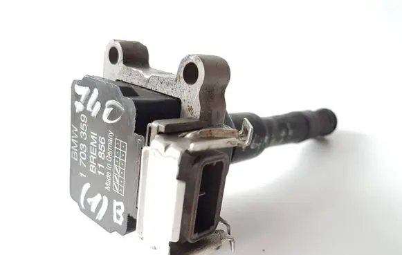BMW 7 E38 High voltage ignition coil 1703359 11856