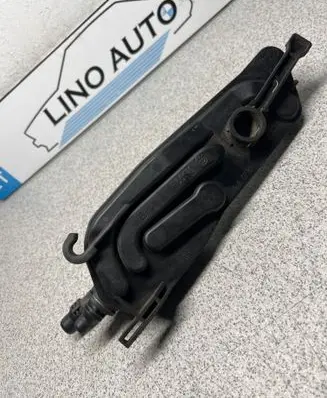 Thermostat/thermostat housing