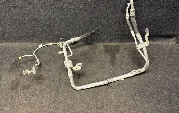 Jeep Grand Cherokee WL Air conditioning (A/C) pipe/hose 68381216AC 68381180AB 68381205AD