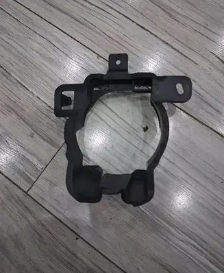 Peugeot 208 I Fog light bracket 9675686980