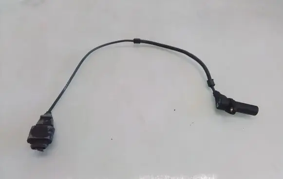 Audi A3 S3 8L Crankshaft position sensor 038907319
