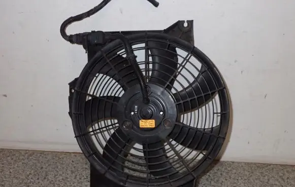 Hyundai Matrix Air conditioning (A/C) fan (condenser) 