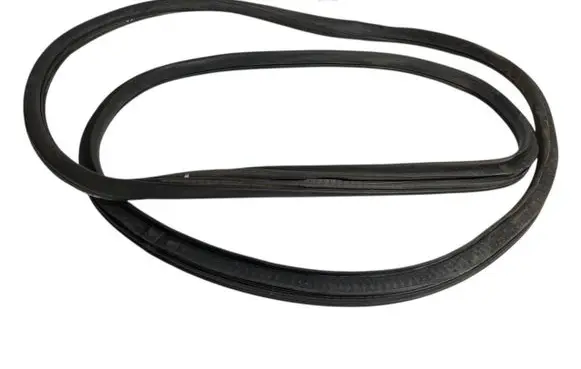 Jeep Grand Cherokee Front door rubber seal 