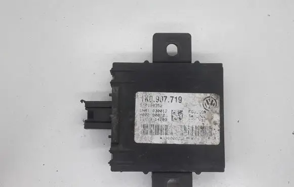 Volkswagen Golf V Alarm control unit/module 1K0907719 510190352