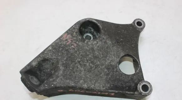 BMW 3 F30 F35 F31 Engine mounting bracket 6788611 21038310 ENAC45000