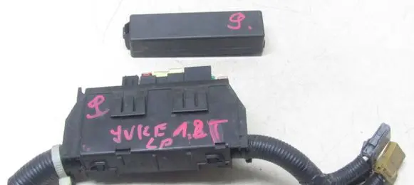Nissan Juke I F15 Fuse box set