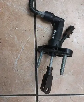 Mazda CX-7 Clutch master cylinder EH6441400 KE047381