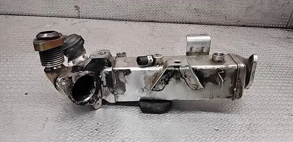 BMW 3 E90 E91 EGR valve cooler 79633AL