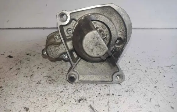 Peugeot 308 Starter motor 9675660680