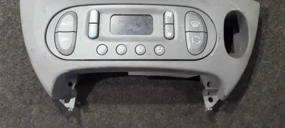 Renault Scenic I Climate control unit 7700435401