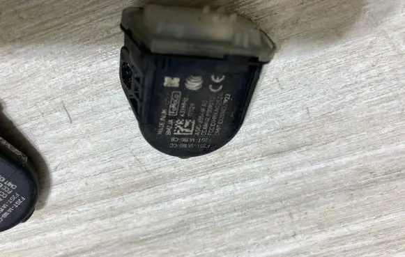 Ford Fiesta Tire pressure sensor F2GT1A180CC
