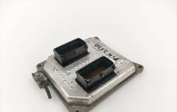 Opel Vectra C Engine control unit/module 55355631