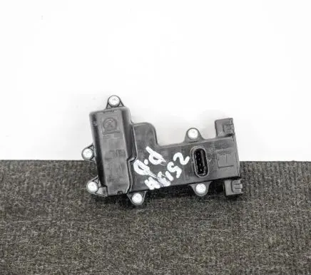 Tesla Model X Door control unit/module 104535400B