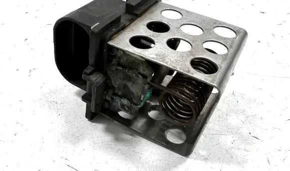 Renault Clio III Heater blower motor/fan resistor 8200045082