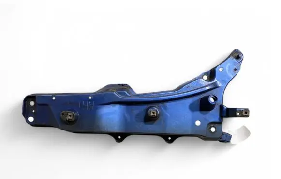 Volvo XC90 Fender mounting bracket 31391778