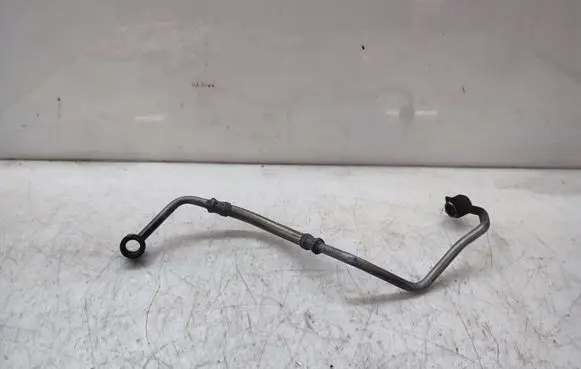 Peugeot 308 SW Turbo turbocharger oiling pipe/hose 9684655080