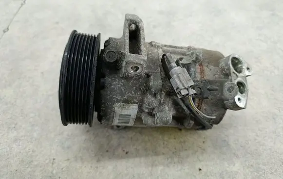 Renault Megane III Air conditioning (A/C) compressor (pump) 