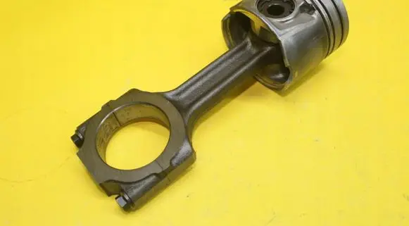 Opel Zafira B Piston with connecting rod