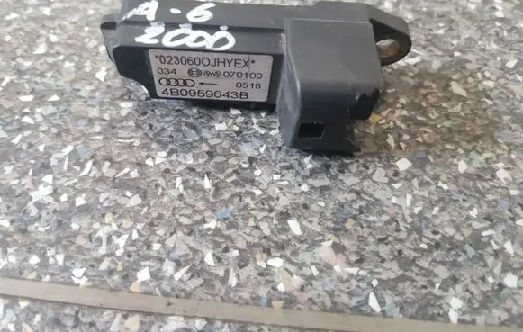 Audi A6 S6 C5 4B Airbag deployment crash/impact sensor 4B0959643B