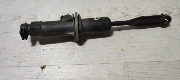 Dacia Sandero Clutch slave cylinder 8200424004D
