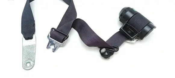 Mercedes-Benz 250 280 C CE W114 Front seatbelt 220DS7682 7550350