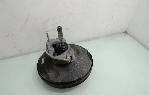 Renault Koleos I Brake booster 1510520017