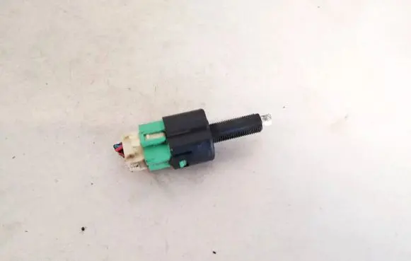 Mitsubishi Outlander Brake pedal sensor switch