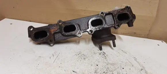 Mazda 6 Exhaust manifold R2AAK40202 K40202 R2AA