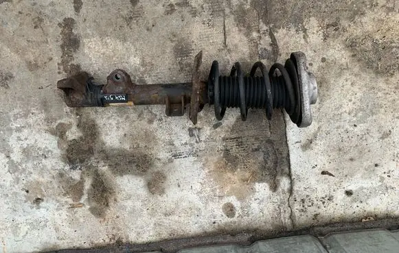 Front shock absorber/damper