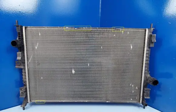 Peugeot 5008 II Coolant radiator 9809141780 M155196