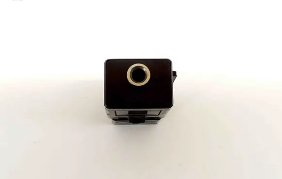 Skoda Fabia Mk3 (NJ) AUX in-socket connector 5Q0035724