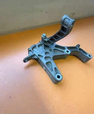 Fiat 500X Gearbox mounting bracket 51999790