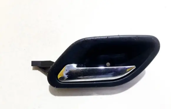 BMW 5 E39 Rear door interior handle 8226049