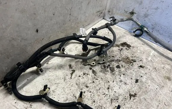 Fuel return line/hose