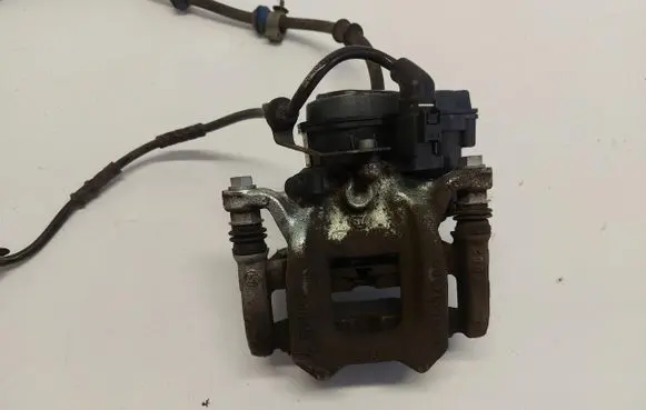 Rear brake caliper