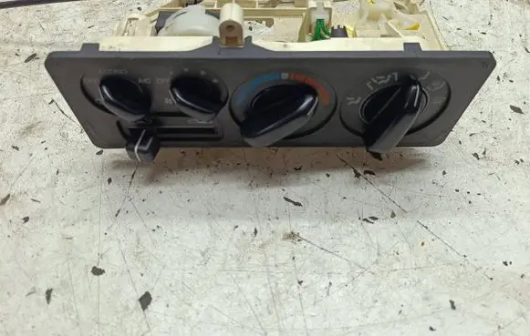 Mitsubishi Pajero Climate control unit